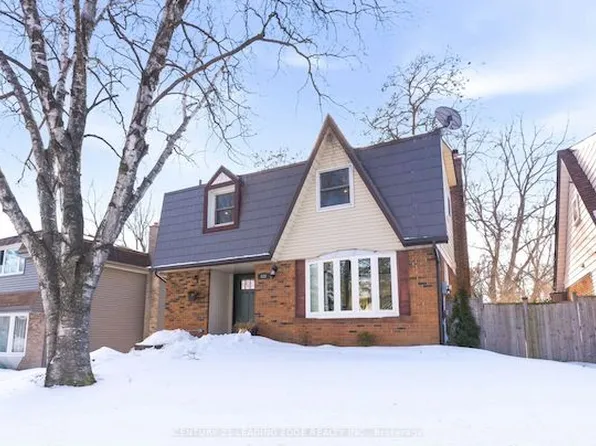 486 Crestwood Dr, Oshawa, ON L1G 2R5