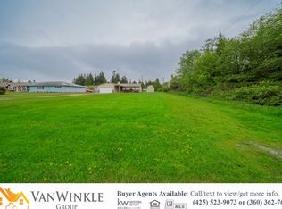 904 Karen Ann Dr, Camano Island, WA 98282