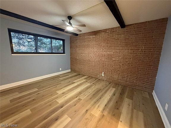 5th image of 911 Canyon View Rd APT 112