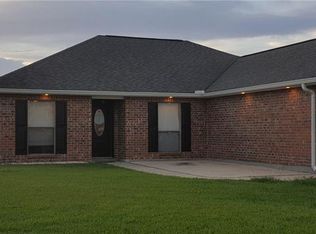 679 Evangeline Rd, Montz, LA 70068