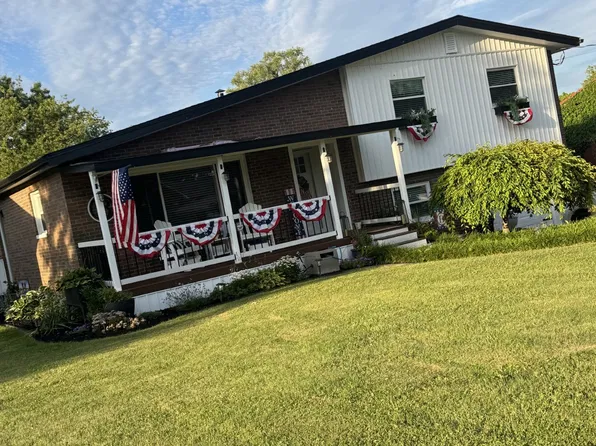 1001 Sunset Ter, Milton, WV 25541