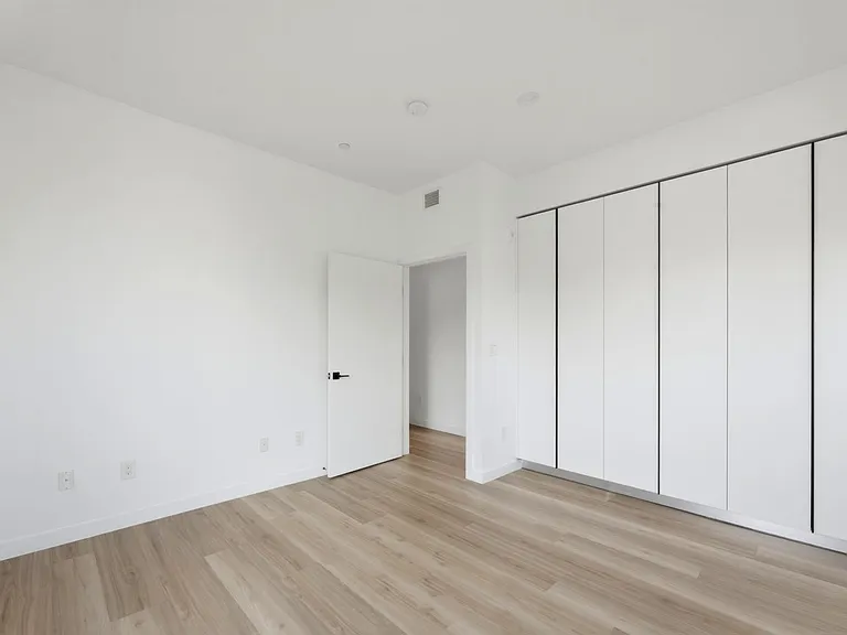 TALA Residences at 829 Larrabee Street — Photo 23
