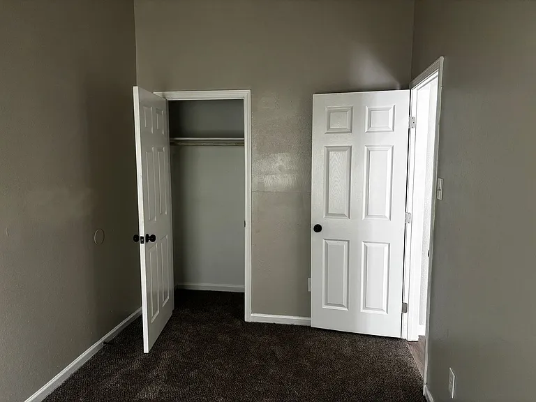 2281 Virginia St — Photo 6