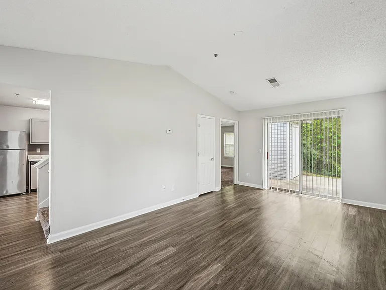 The Flats at 1500 — Photo 33