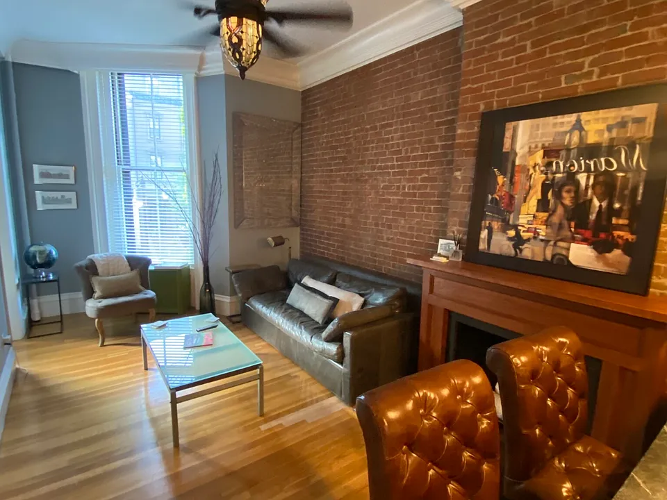 125 Beacon St #10