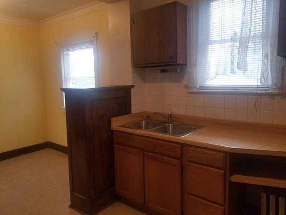 3rd image of 3048 N Lockwood Ave #2