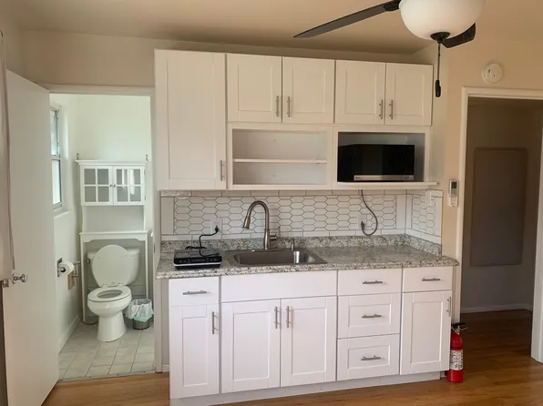 1323 Henderson Way, Woodland, CA 95776