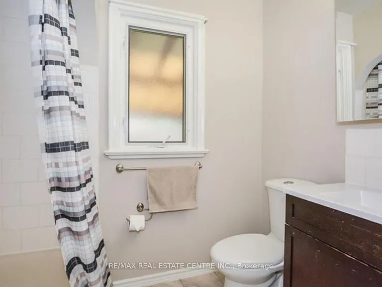 37 McKenzie Ave #MAIN — Photo 7