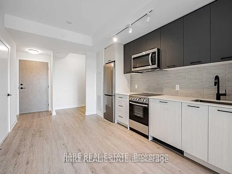 2300 Saint Clair Ave W #415 — Photo 4