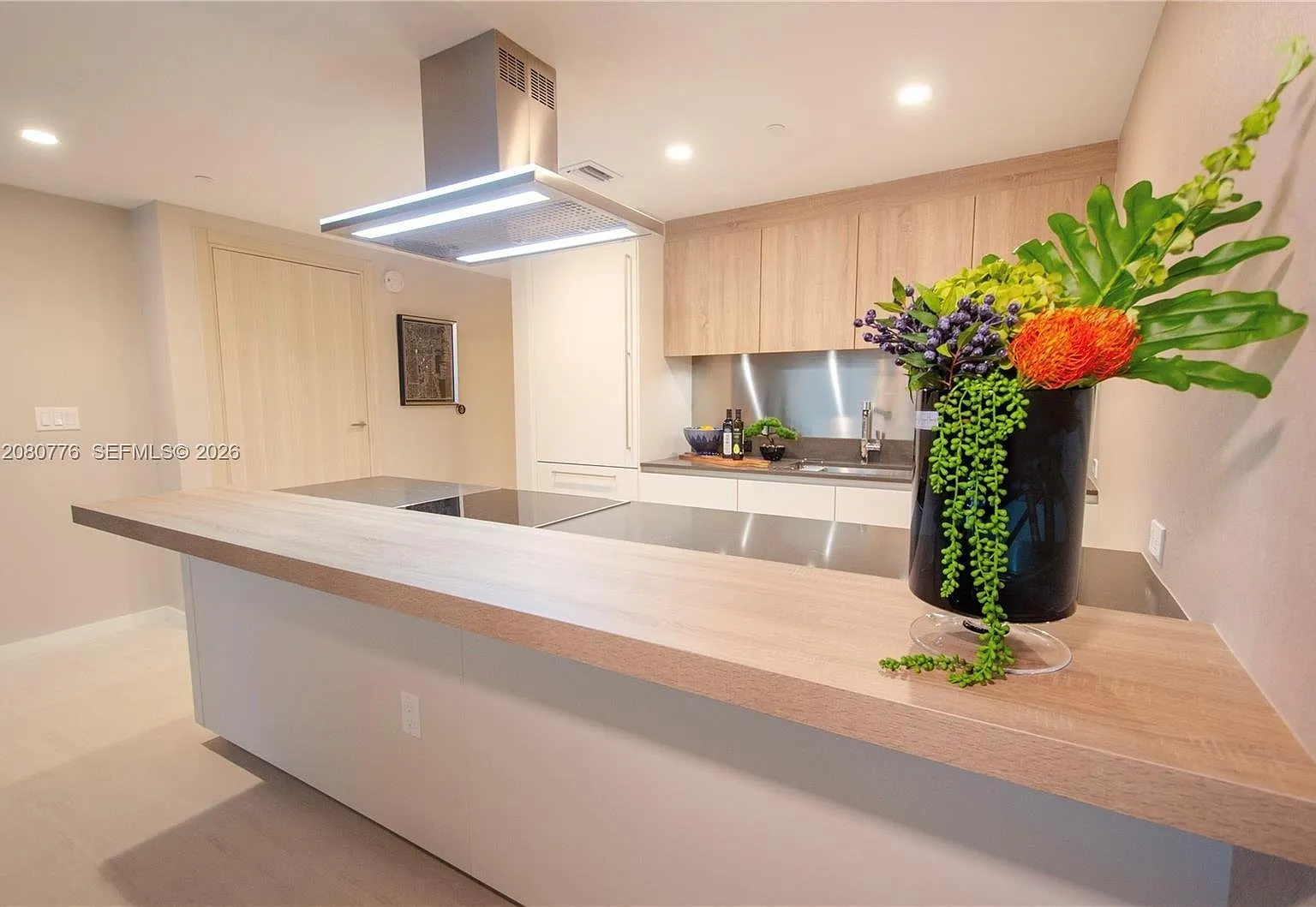Brickell Flatiron Condo — Photo 4