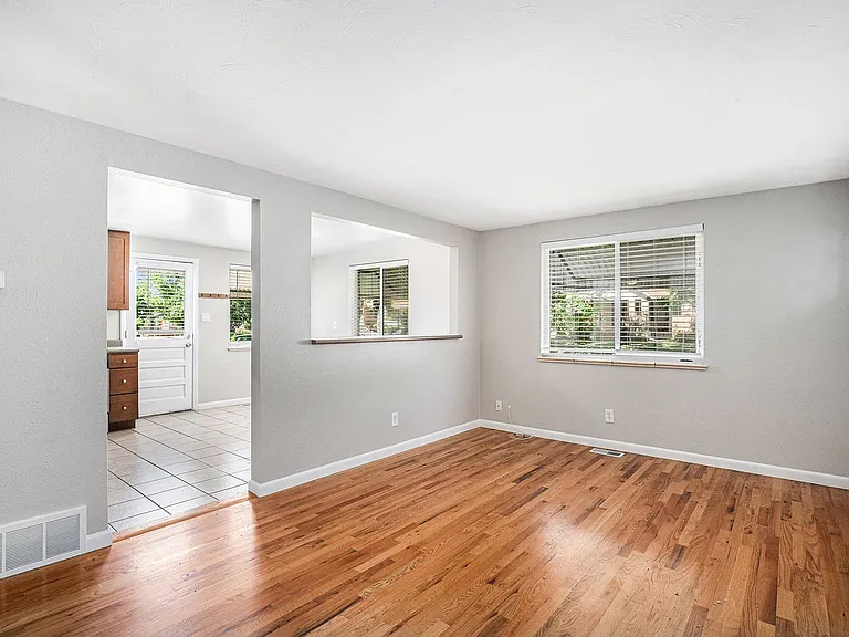 4132 N Zuni St — Photo 3