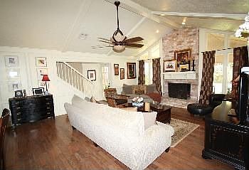 5th image of 1126 Dominion Dr