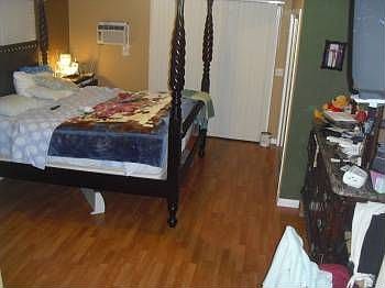 2nd image of 1371 Pear Dr