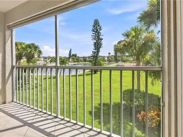 1004 Manatee RD #H206, NAPLES, FL 34114