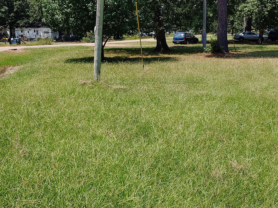 2nd image of 144 Power Line Rd