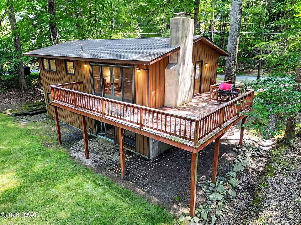 1st image of 104 Waterfront Dr