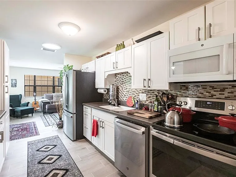27654 Franklin St — Photo 22