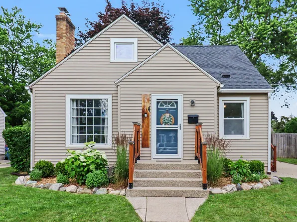 1055 Kelsey St NE, Grand Rapids, MI 49505