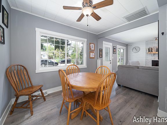 5th image of 56 58th St SE