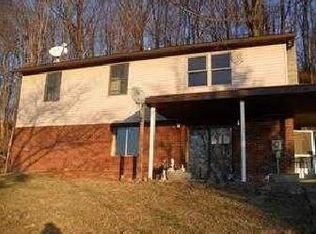 1960 Point Marion Rd, Morgantown, WV 26508
