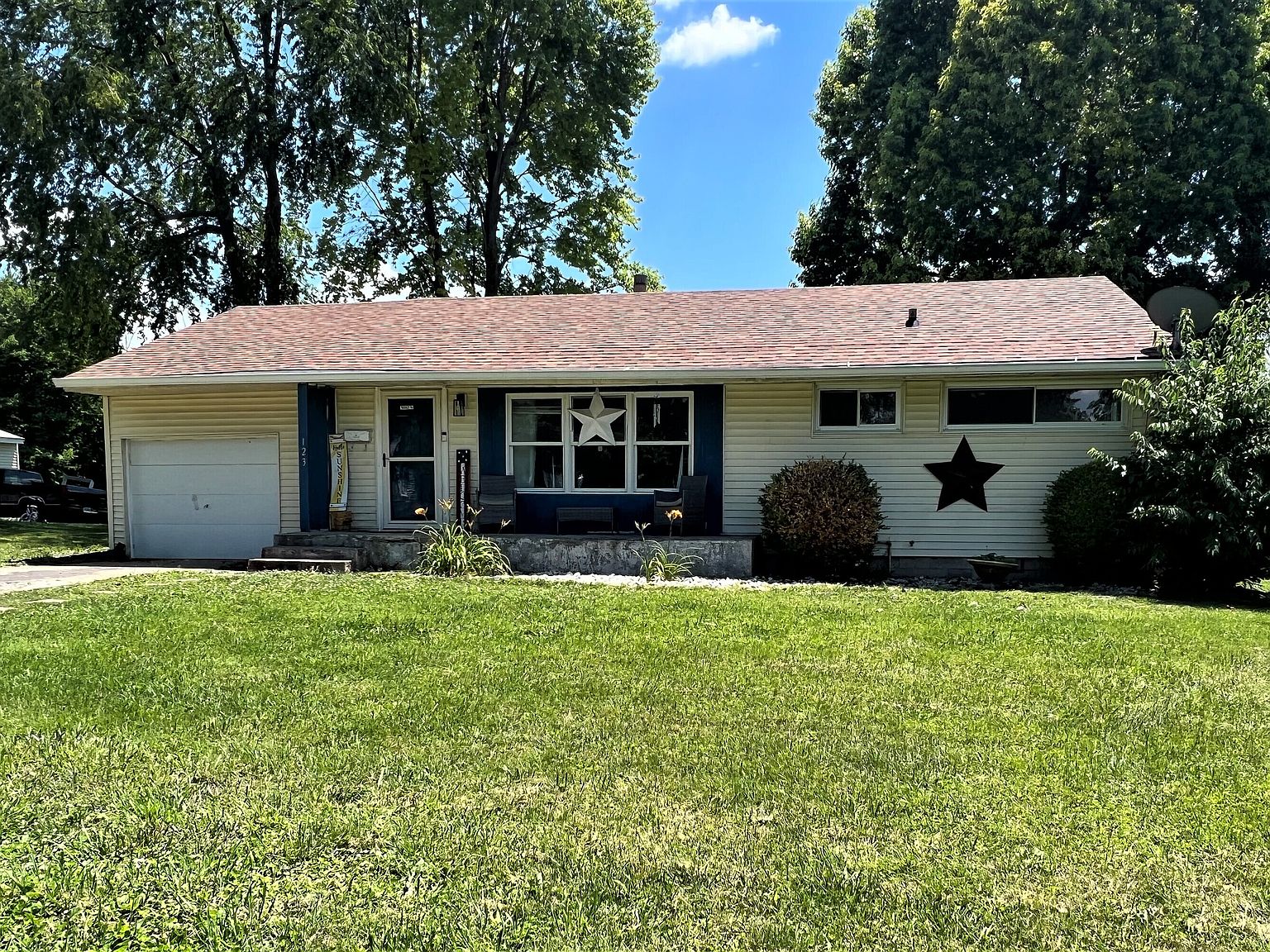 123 Ursal Ln, Greenwood, IN 46143 Zillow