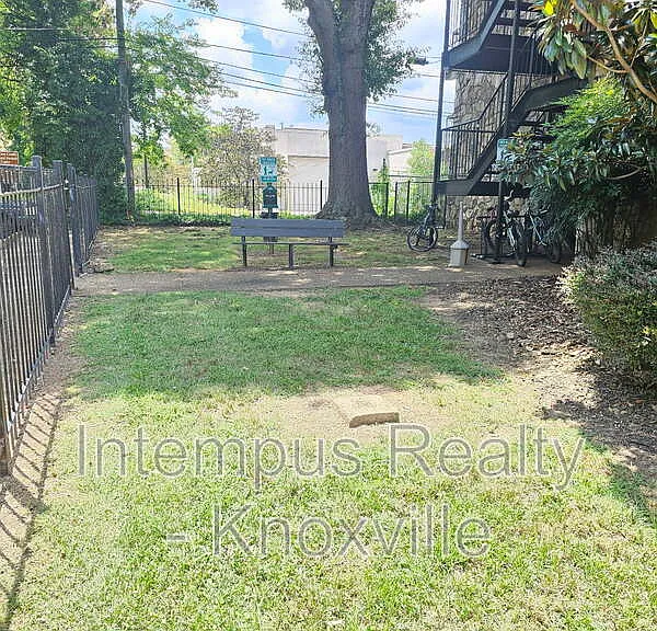 2749 Sullins St #304 — Photo 23