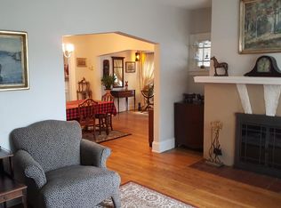 2415 Lee Rd APT 1, Cleveland, OH 44118