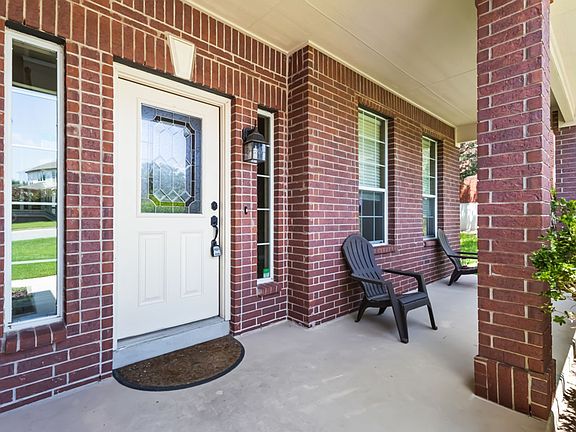 4th image of 218 Knights Cross Dr