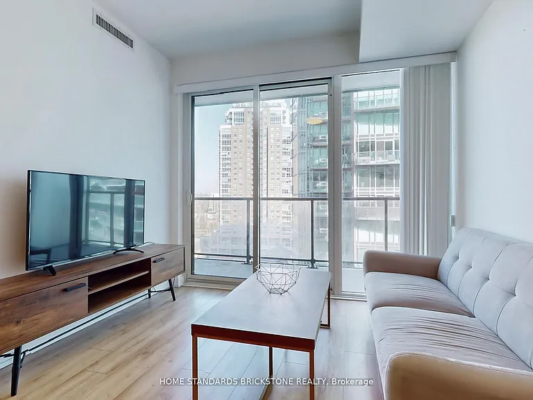 135 Liberty St #1007 — Photo 9