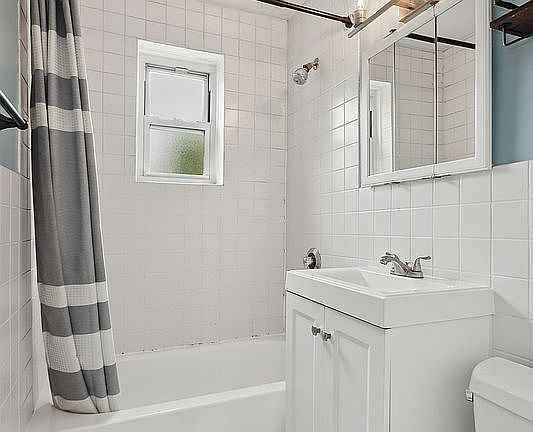 5th image of 521 E 88th St APT 4C
