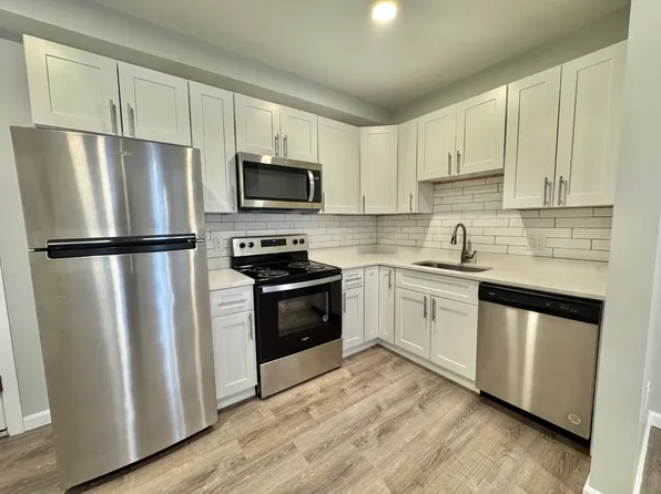 11 Leo Turo Way APT 1B, Worcester, MA 01604