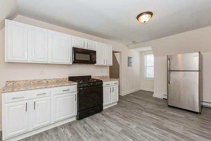 1st image of 88 Schley St #3A
