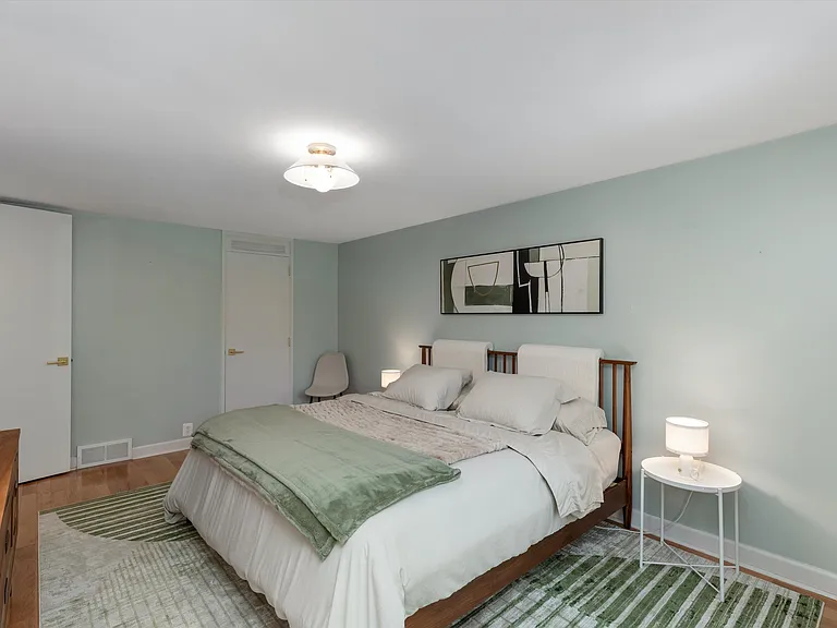 24179 Locust St — Photo 18
