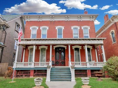 1433 Main St, Dubuque, IA, 52001