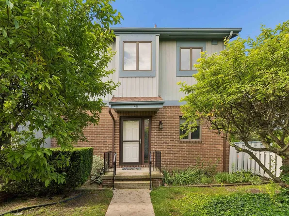1715 River Rd APT 40, Saint Clair, MI 48079