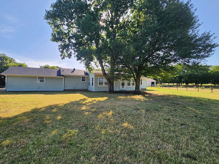 9517 County Road 419 — Photo 11
