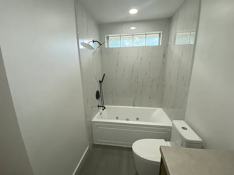 977 Water Oak Ct — Photo 43
