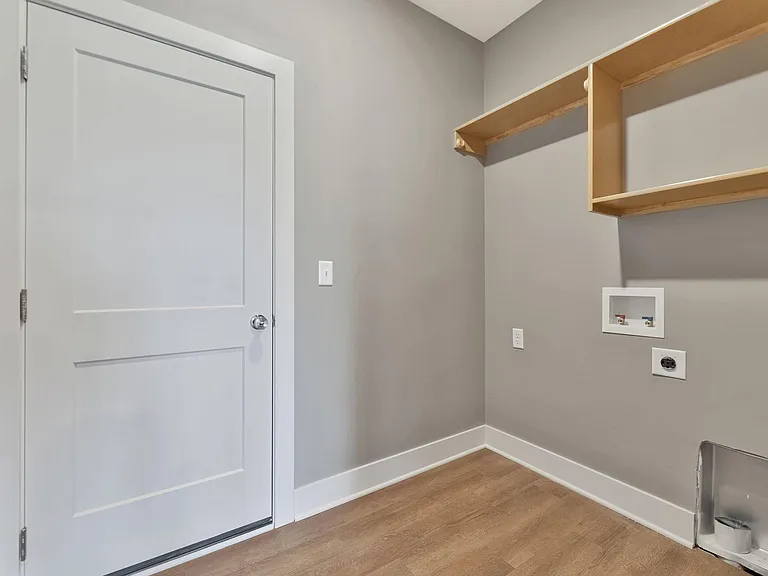 4617 S Doris Ct — Photo 16