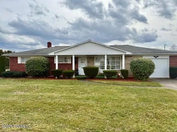 1024 Sunset Dr, Berwick, PA 18603