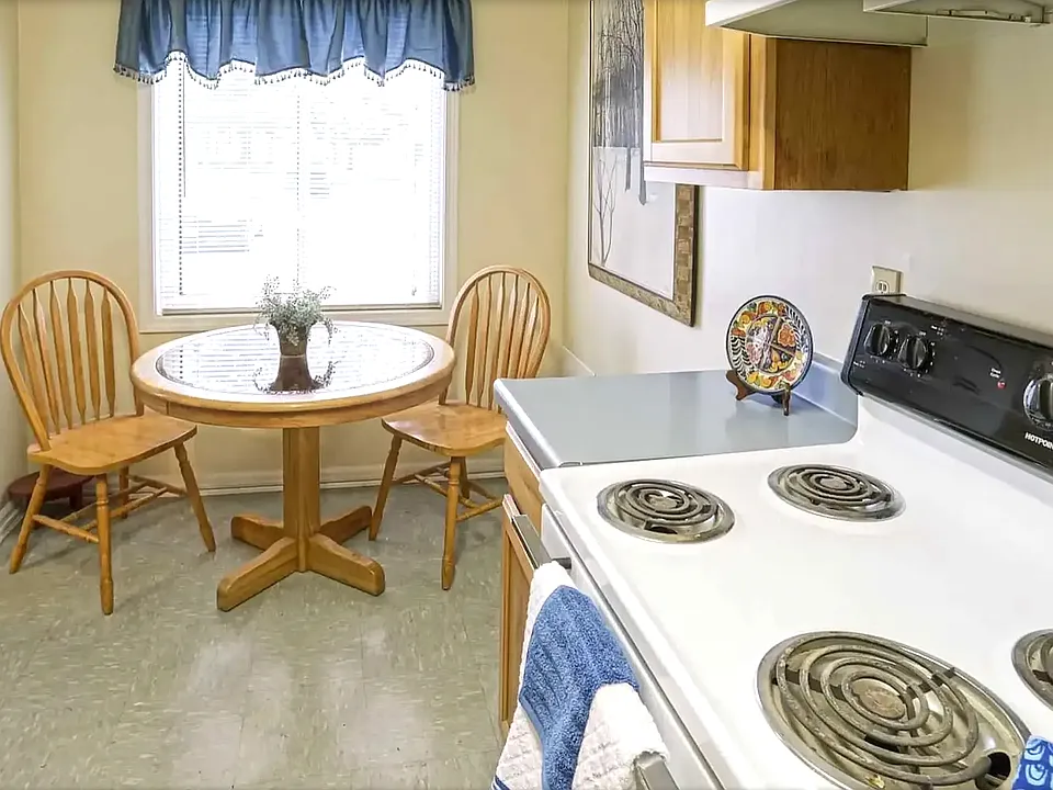 Crimson Heights Apartments
