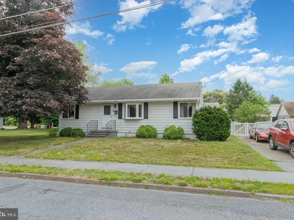 313 W Green St, Mechanicsburg, PA 17055