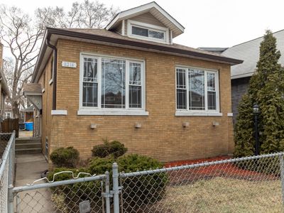 8214 S Avalon Ave, Chicago, IL, 60619