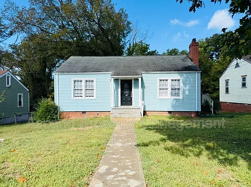 1307 Moss Dr Photo 1