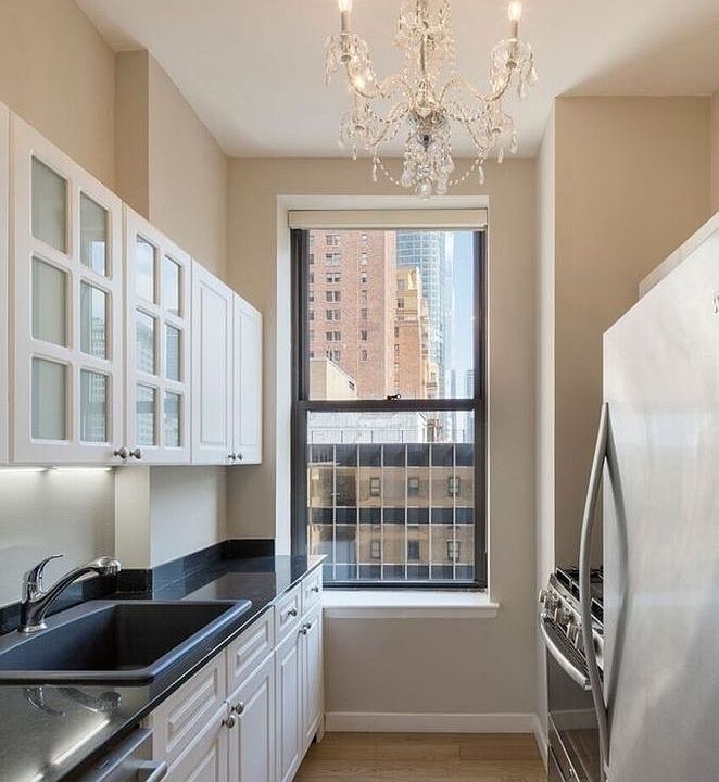 1st image of 1 West St APT 3319