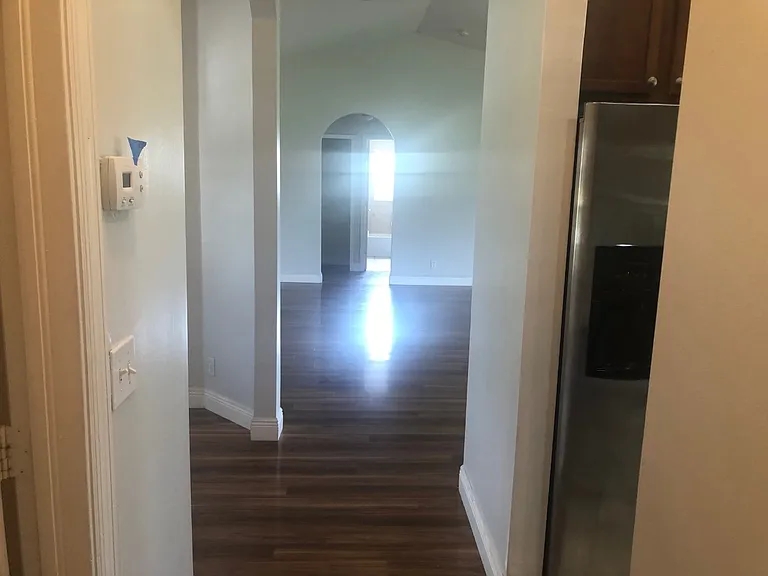 SW Idol Ave — Photo 16