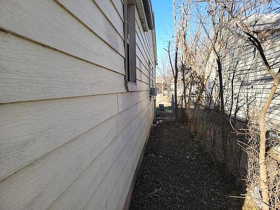 5th image of 1708 NW Ozmun Ave