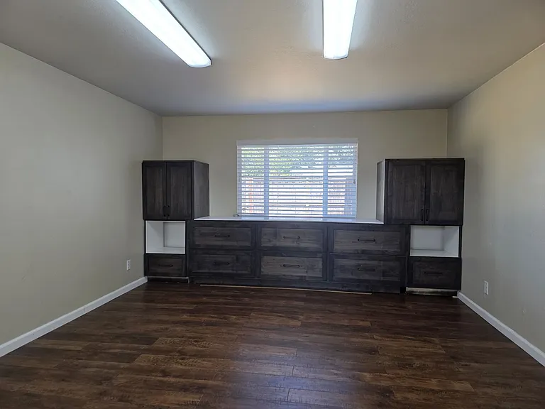780 W Cotati Ave — Photo 47