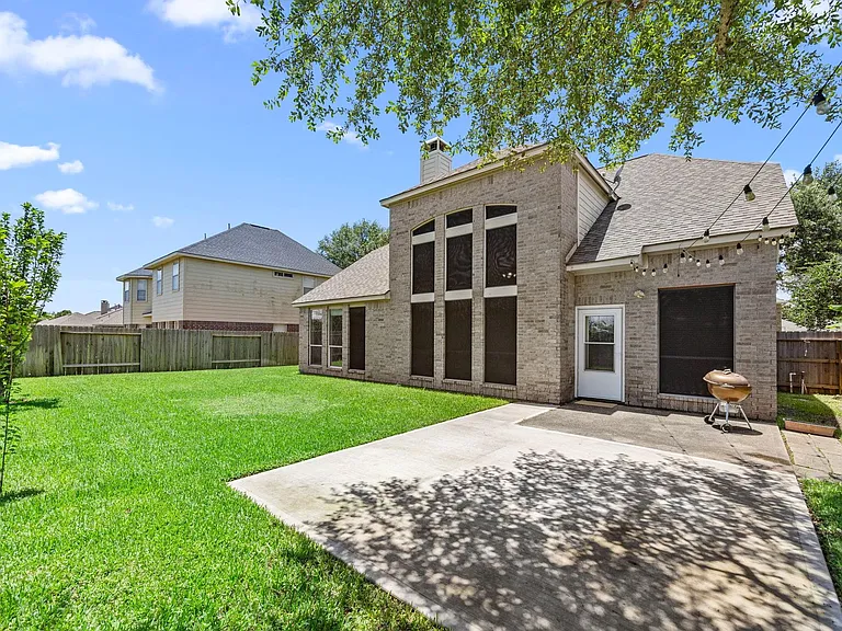 2207 Thistlerock Ln — Photo 40