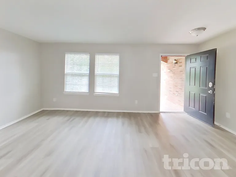 50 Larkspur Dr — Photo 3