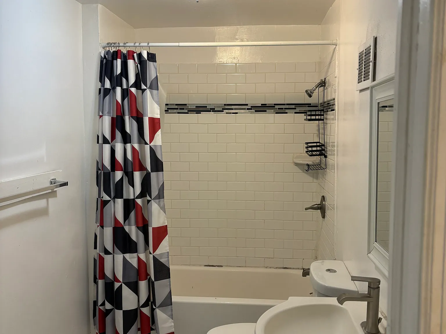 2 bed, 805 sqft, $1,350 — Photo 4